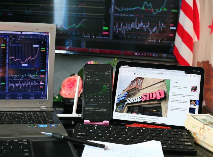 기관과 외국인의 매매 흐름이 표시된 주식 시장 차트 이미지